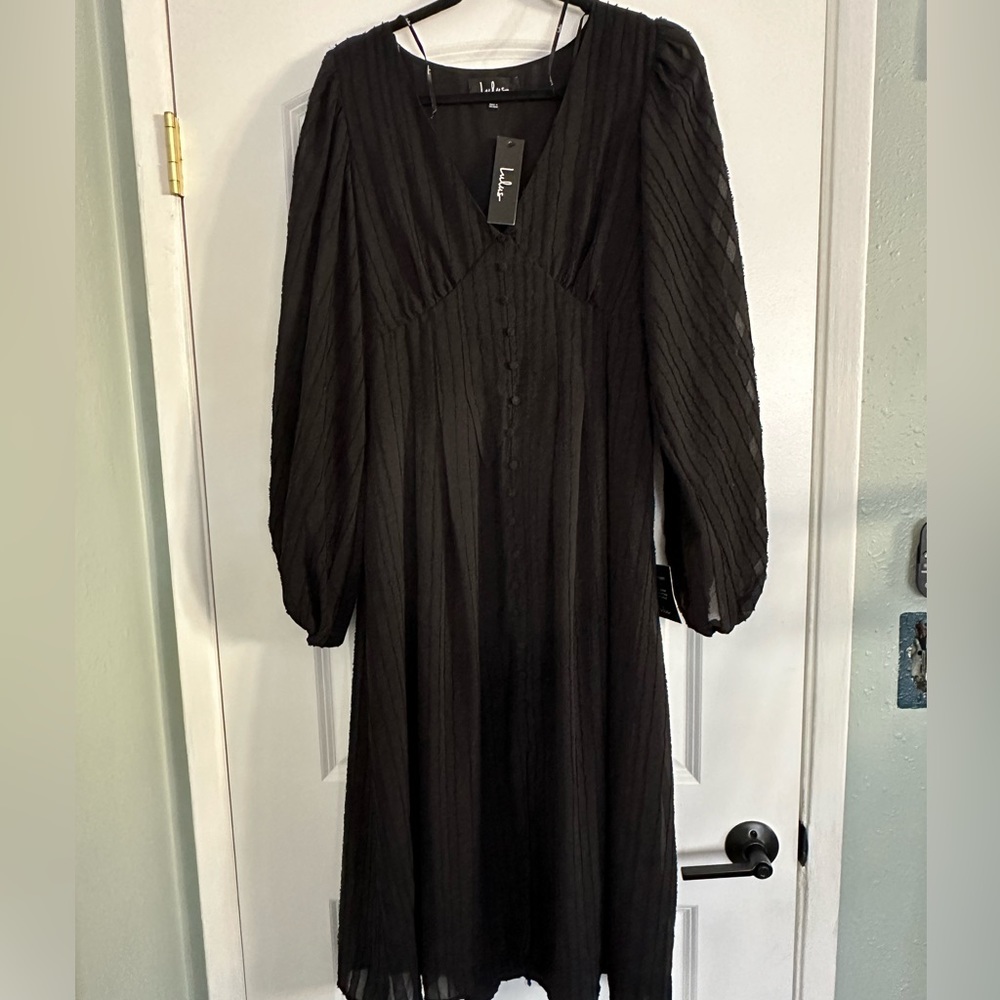 LULUS black dress